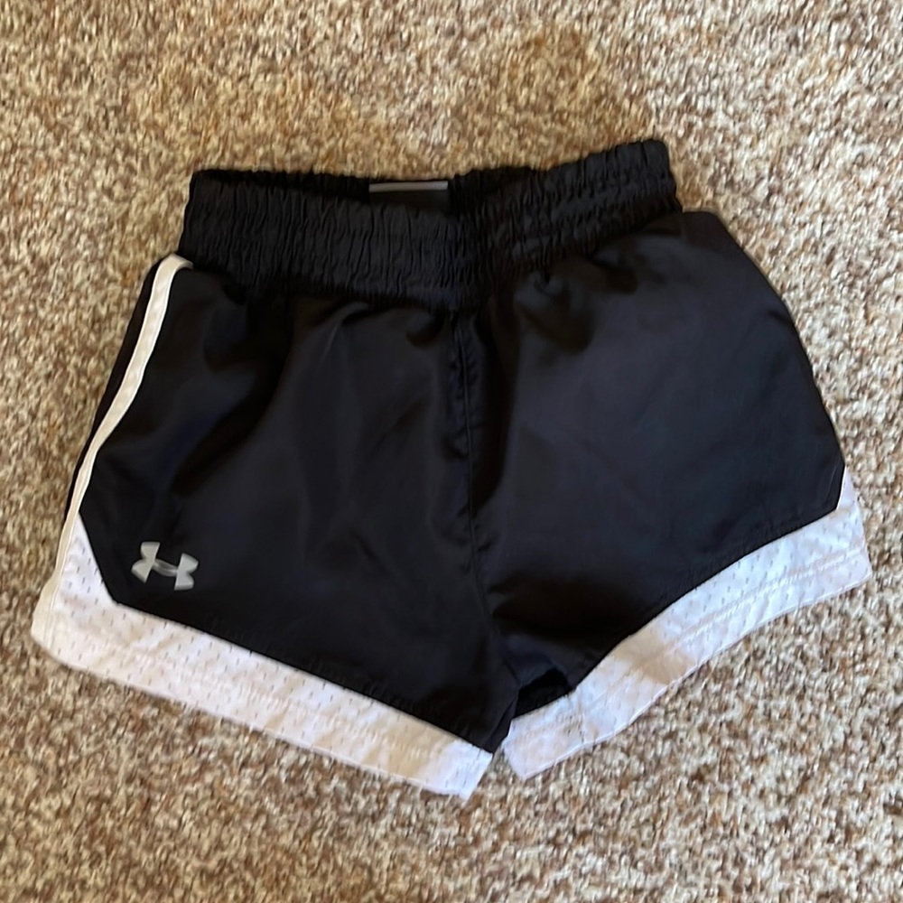 Under armour toddler shorts black and white size 3t